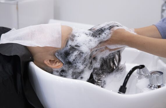 身も心も綺麗になれるヘッドスパをご用意しています | 一席のみの子連れでいける東久留米の美容室・ququ